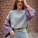 FREYA GREY SWEATER / BLUE FLOWER SLEEVES