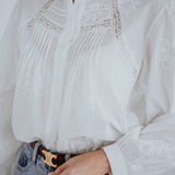 HANA WHITE FLOWER BLOUSE