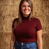 ABIGAIL BORDEAUX TURTLENECK SHORTSLEEVE TOP
