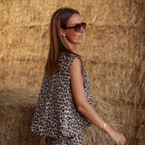 ZIVA BEIGE LEOPARD SLEEVELESS JACKET