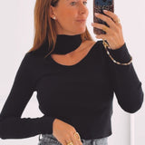 LOUISE BLACK CUT-OUT PULL