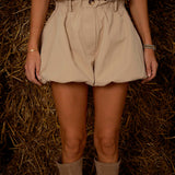 ELEANOR BEIGE PUFFY SHORT