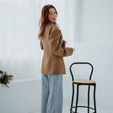 ANOUSHKA'S GO-TO TAUPE BLAZER