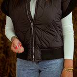 SYBIL BLACK SLEEVELESS PUFFER ZIP JACKET