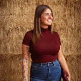 ABIGAIL BORDEAUX TURTLENECK SHORTSLEEVE TOP