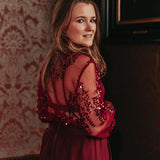 PARTY FEVER BORDEAUX PLISSE SEQUIN BLOUSE