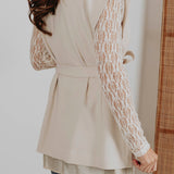 AMANDA BEIGE SLEEVELESS BLAZER