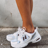 MUSTHAVE WHITE/BURGUNDY SNEAKERS