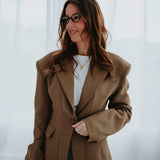 ANOUSHKA'S GO-TO TAUPE BLAZER