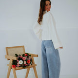 LIORAH WHITE LONGSLEEVE PULL